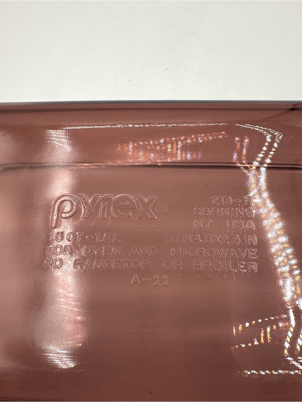 Pyrex Cranberry Loaf Pan #213-R - Picture 3 of 11